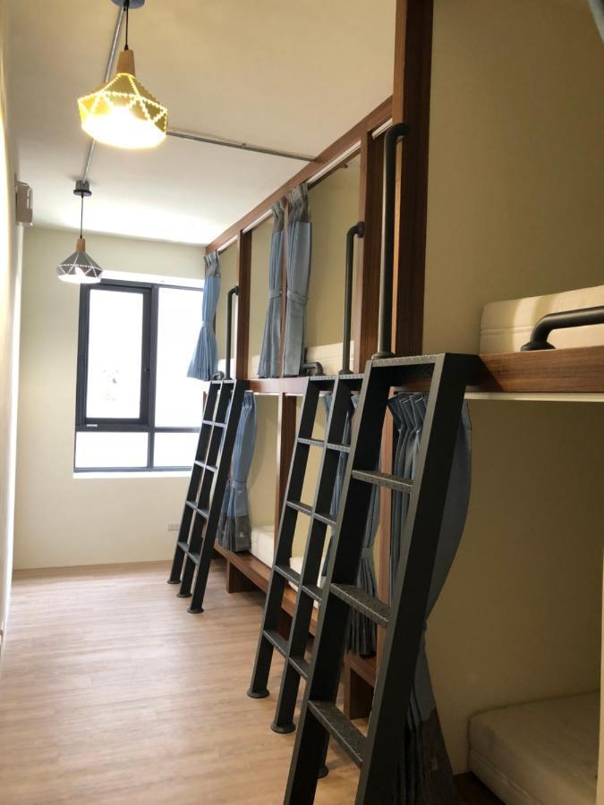 Knock Knock Hostel Kaohsiung Exterior photo