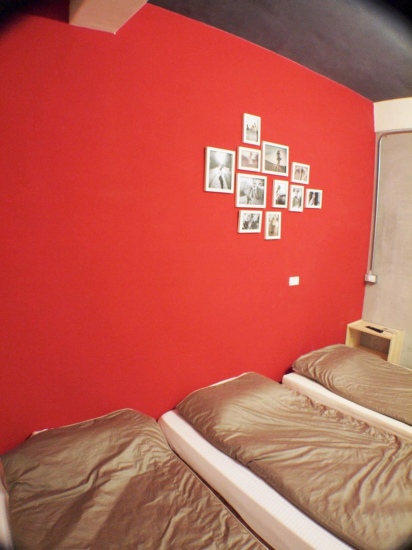 Knock Knock Hostel Kaohsiung Exterior photo